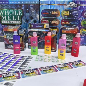 Whole Melt V8  Dual Chamber Phase 3 Disposable 1g Empty Wholesale